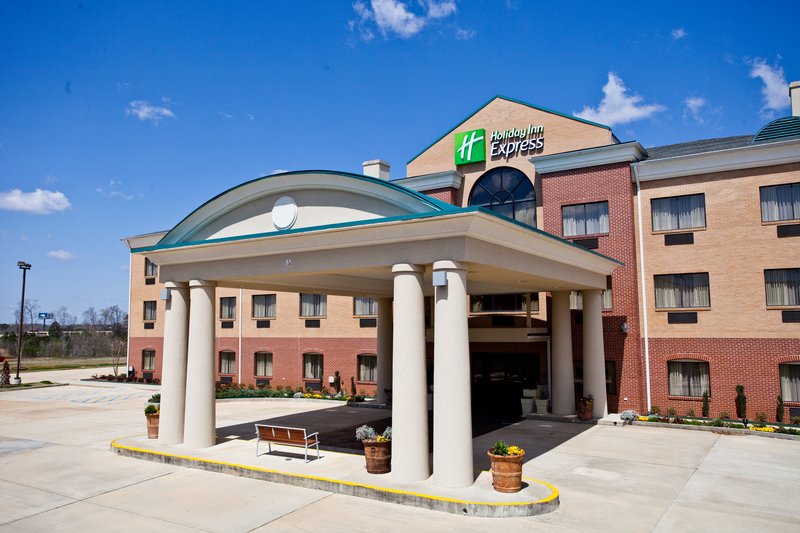 HOLIDAY INN EXPRESS - Clanton, AL