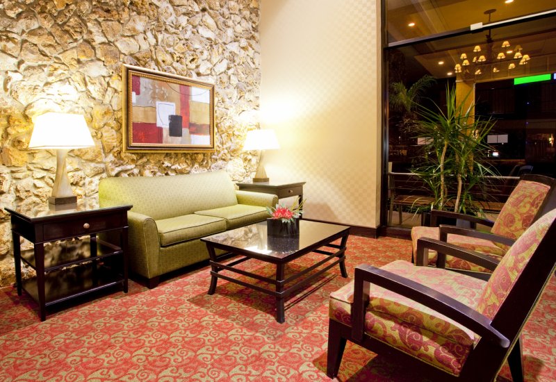 Best Western Plus International Speedway Hotel - Daytona Beach, FL