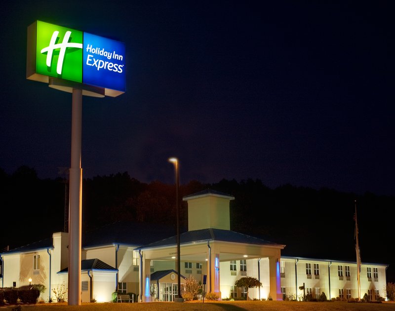 Holiday Inn Express HURRICANE MILLS (WAVERLY) - Oxford, MI
