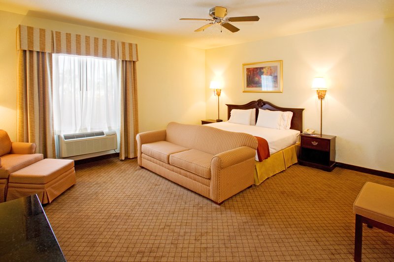 Holiday Inn Express & Suites WESLACO - Pharr, TX