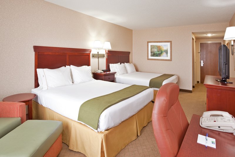 Holiday Inn Express WILMINGTON - Wilmington, OH