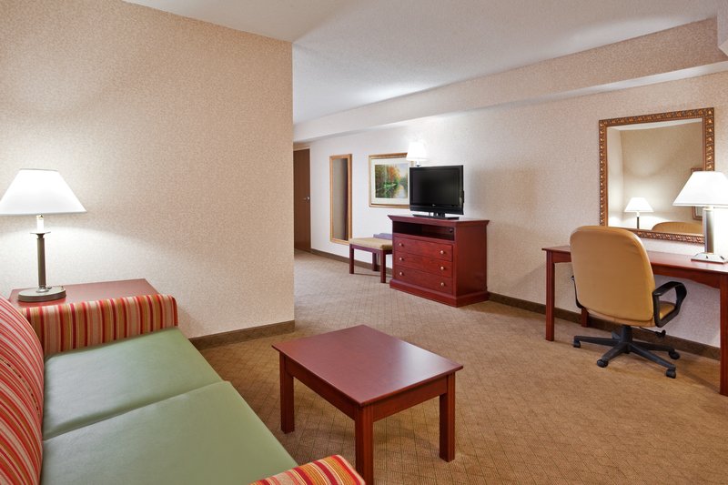 Holiday Inn Express WILMINGTON - Wilmington, OH