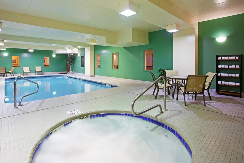 Holiday Inn Express WILMINGTON - Wilmington, OH