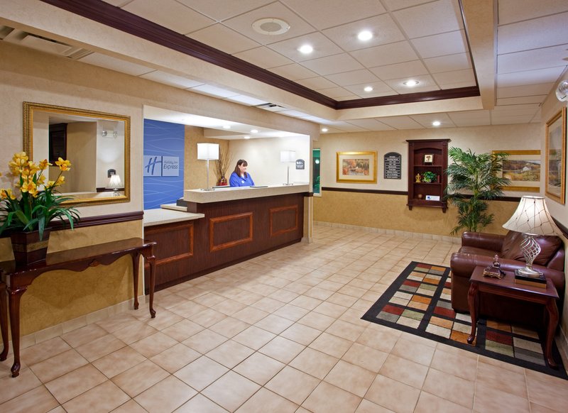 Holiday Inn Express WILMINGTON - Wilmington, OH