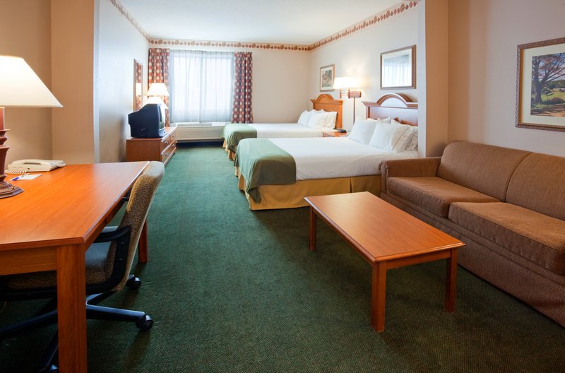 Holiday Inn Express-Winner - Winner, SD
