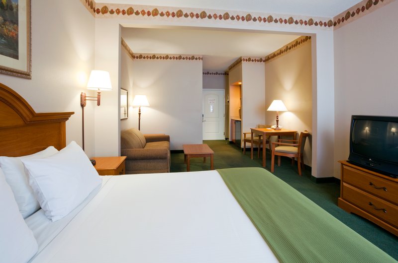 Holiday Inn Express-Winner - Winner, SD