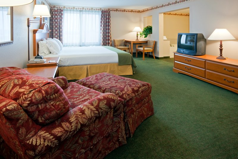 Holiday Inn Express-Winner - Winner, SD