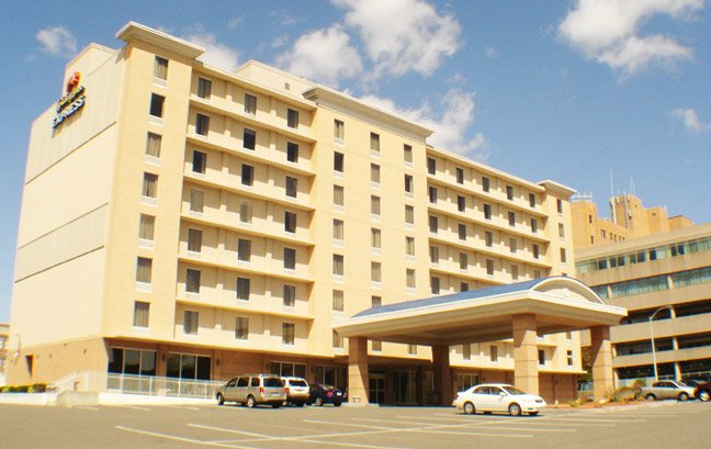 Holiday Inn Express Waterbury - Waterbury, CT