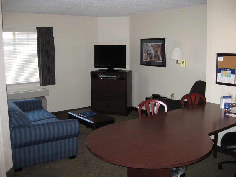 Candlewood Suites ELKHART - Elkhart, IN