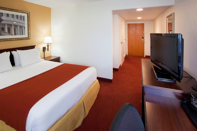 Holiday Inn Express-Reston - Herndon, VA