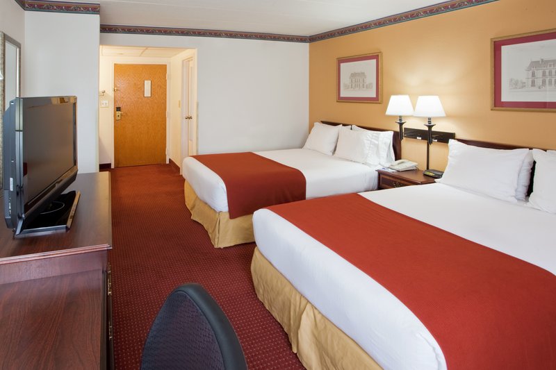 Holiday Inn Express RESTON HERNDON-DULLES AIRPORT - Herndon, VA