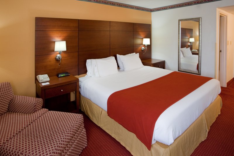 Holiday Inn Express-Reston - Herndon, VA