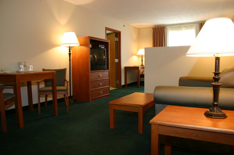 Holiday Inn Express & Suites VINITA - Quapaw, OK