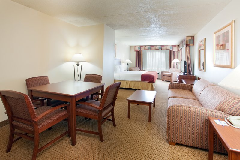 Holiday Inn Express Boulder - Boulder, CO