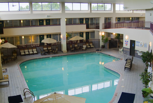 Plaza Hotel And Suites - Eau Claire, WI