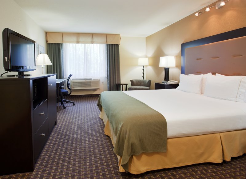 Holiday Inn Express - Union City, CA