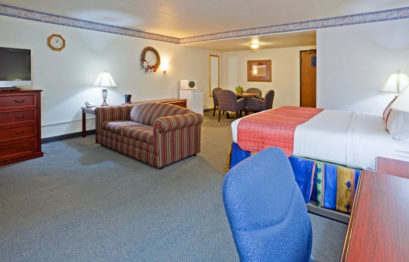 Holiday Inn - New Ulm, MN