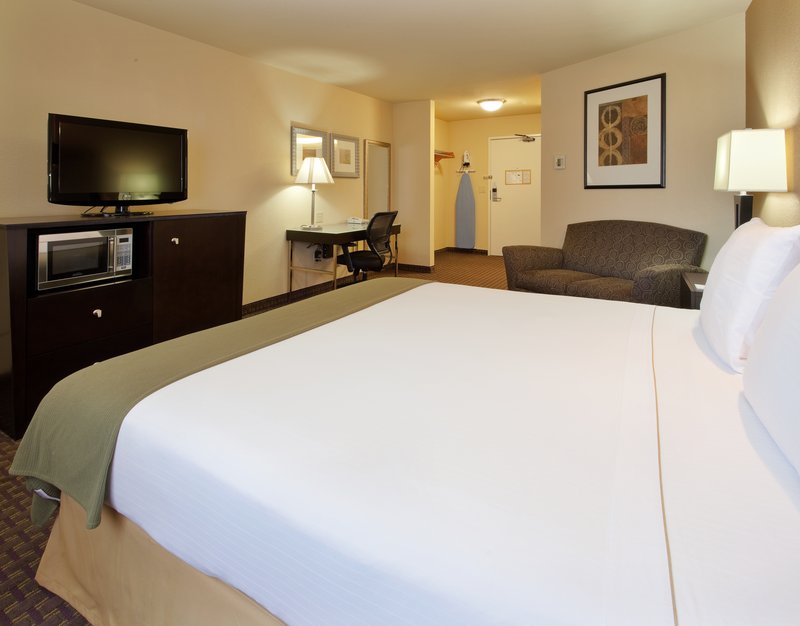 Holiday Inn Express - Union City, CA