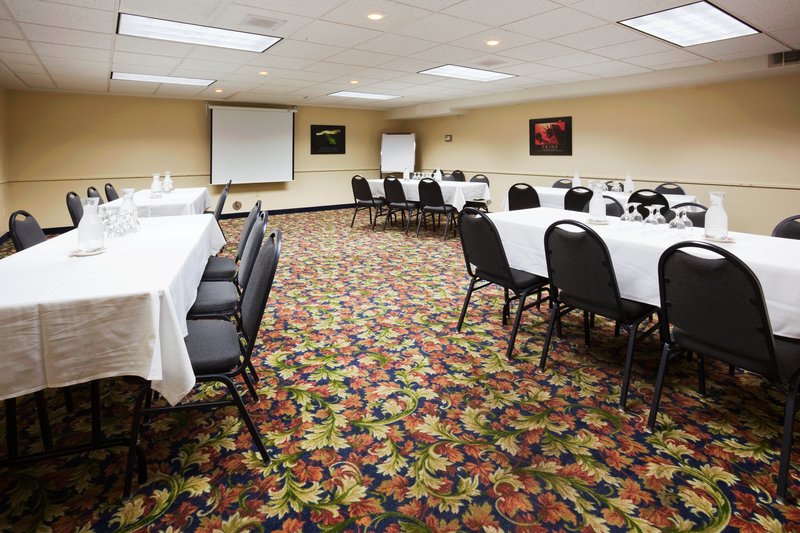 Holiday Inn - New Ulm, MN