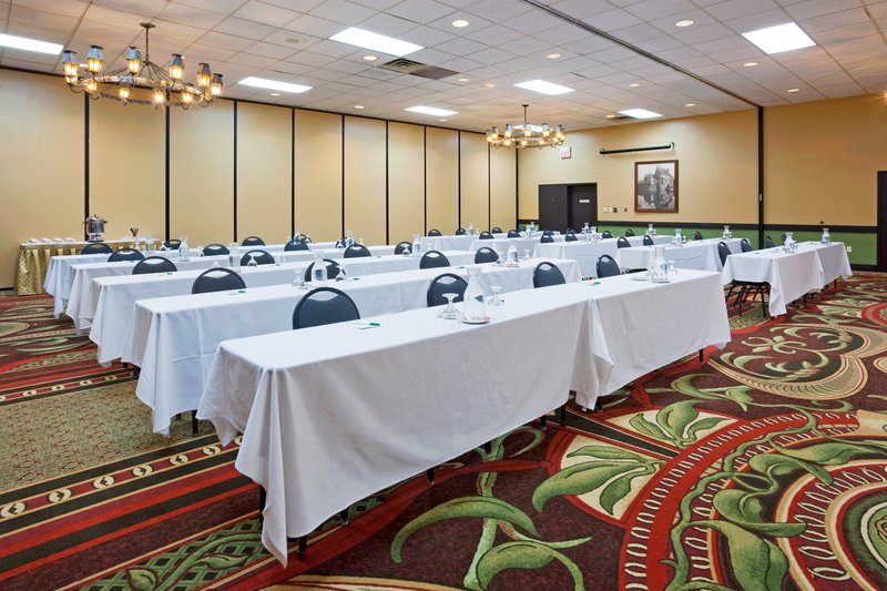 Holiday Inn - New Ulm, MN