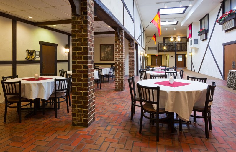 Holiday Inn - New Ulm, MN