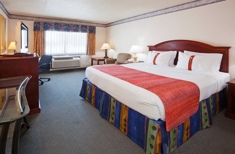 Holiday Inn - New Ulm, MN