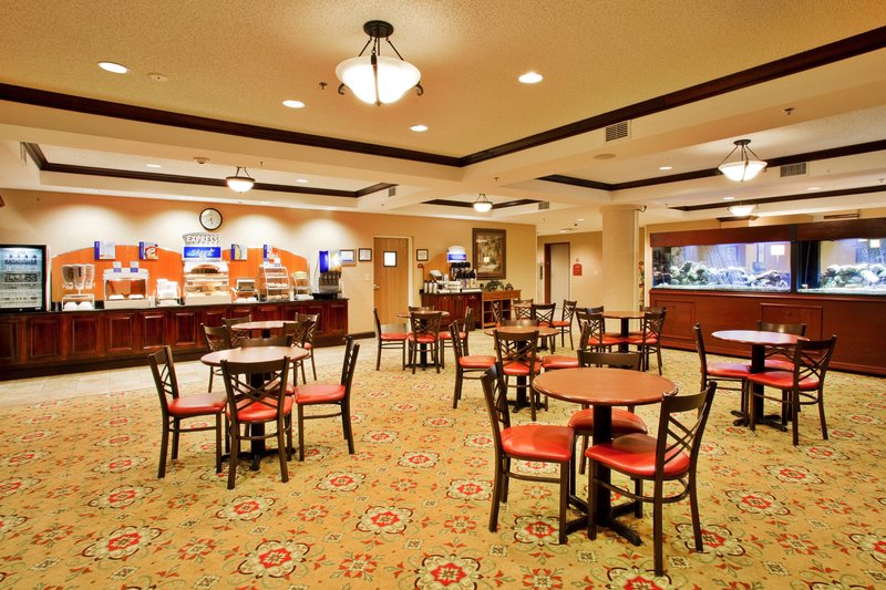 Holiday Inn Express - Tavares, FL