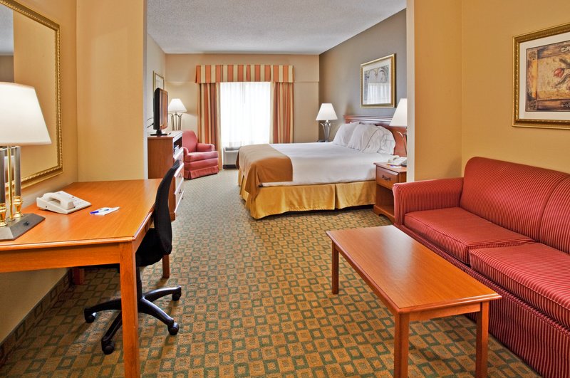 HOLIDAY INN EXPRESS - Tavares, FL