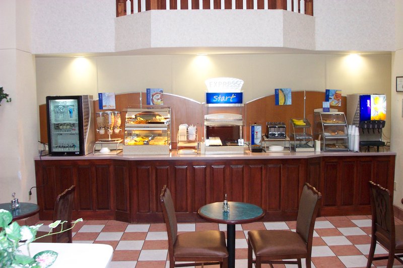 Holiday Inn Express & Suites BIRMINGHAM NE - TRUSSVILLE - Trussville, AL