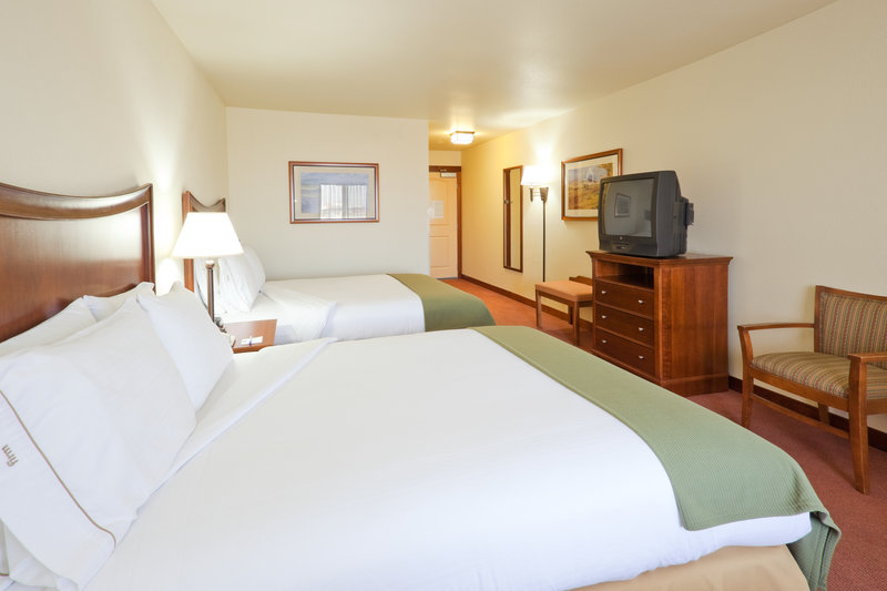 HOLIDAY INN EXPRESS - Turlock, CA