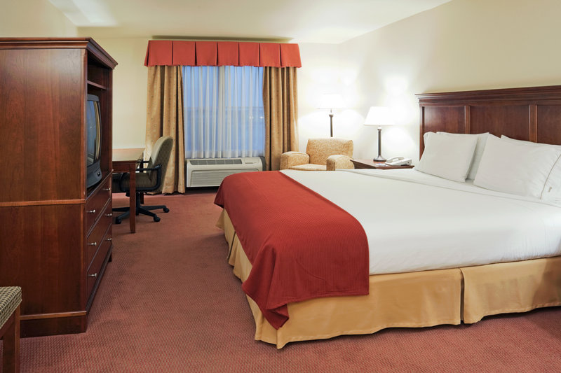 HOLIDAY INN EXPRESS - Turlock, CA