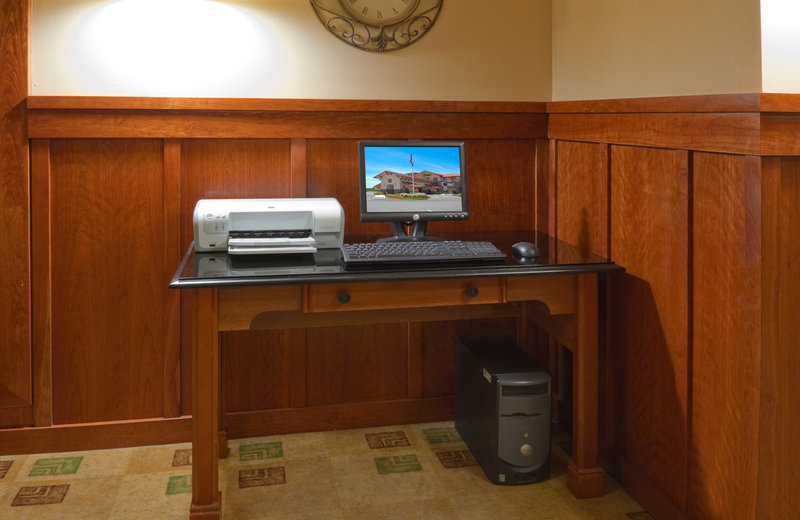 HOLIDAY INN EXPRESS - Turlock, CA