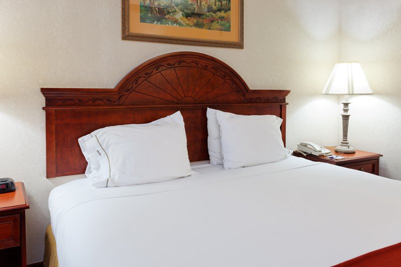Holiday Inn Express & Suites TUPELO - Tupelo, MS