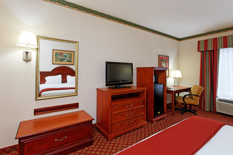 Holiday Inn Express & Suites TUPELO - Tupelo, MS