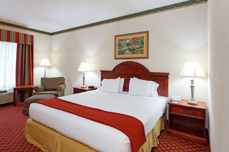 Holiday Inn Express & Suites TUPELO - Tupelo, MS