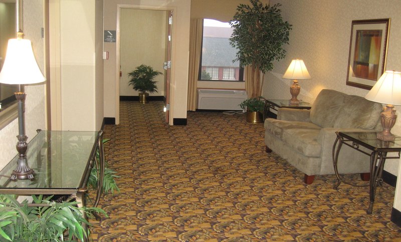 Holiday Inn Express-Tulsa - Tulsa, OK