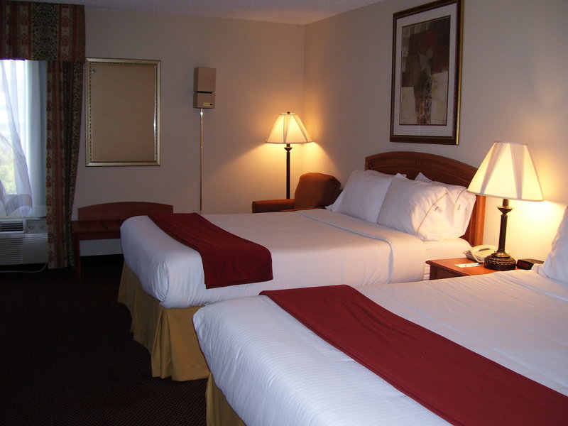 Holiday Inn Express-Tulsa - Tulsa, OK
