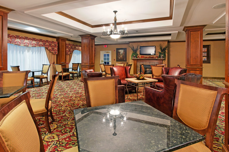 Holiday Inn Express & Suites TUPELO - Tupelo, MS