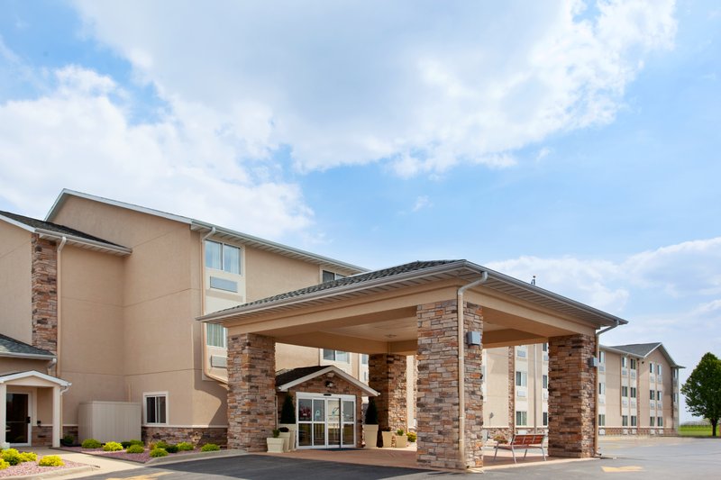 Holiday Inn Express TUSCOLA - Sadorus, IL