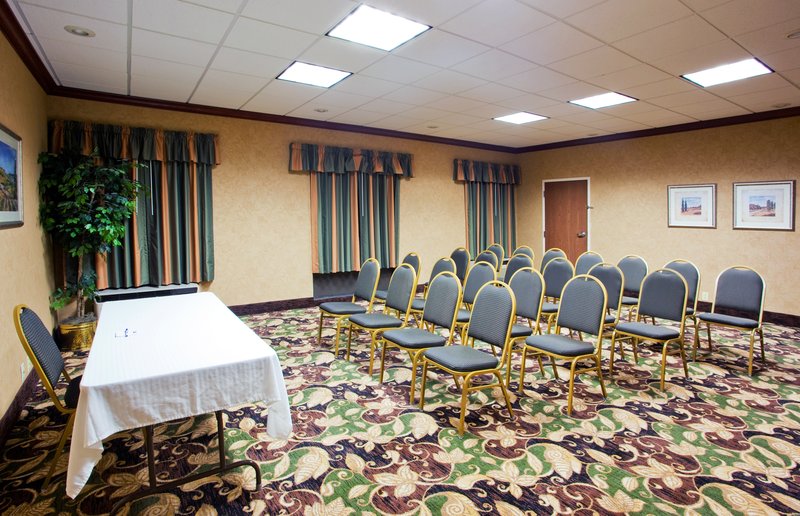 Holiday Inn Express & Suites TROY - Tipp City, OH