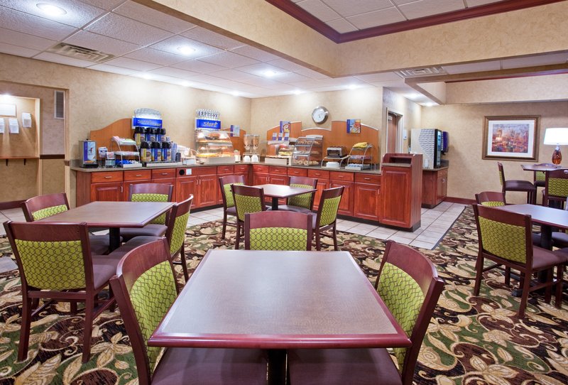Holiday Inn Express & Suites TROY - Tipp City, OH