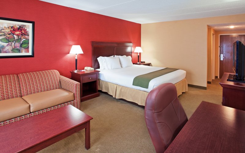 Holiday Inn Express & Suites TROY - Tipp City, OH