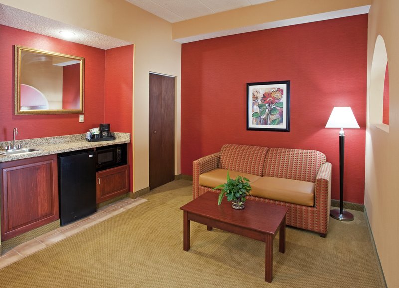 Holiday Inn Express & Suites TROY - Tipp City, OH