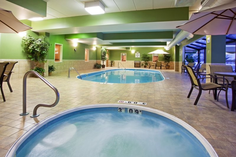 Holiday Inn Express & Suites TROY - Tipp City, OH