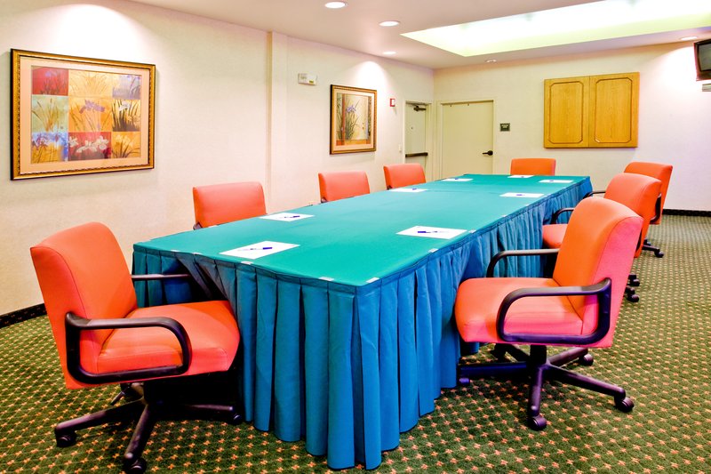 Holiday Inn Express-Tampa - Brandon, FL