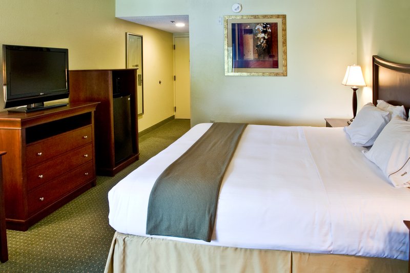 Holiday Inn Express-Tampa - Brandon, FL