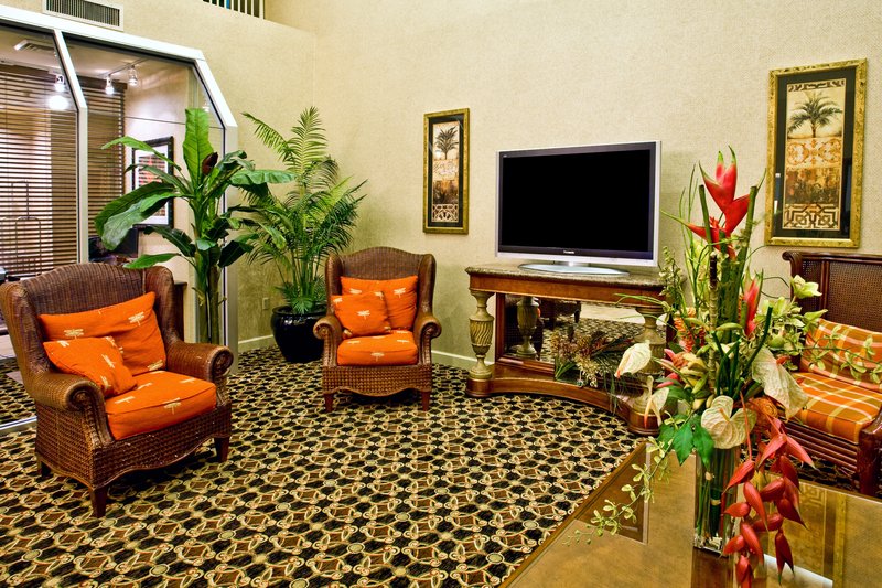 Holiday Inn Express-Tampa - Brandon, FL