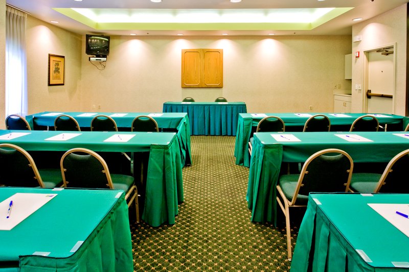 Holiday Inn Express-Tampa - Brandon, FL