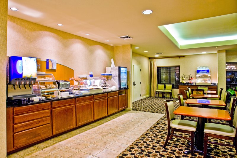Holiday Inn Express-Tampa - Brandon, FL