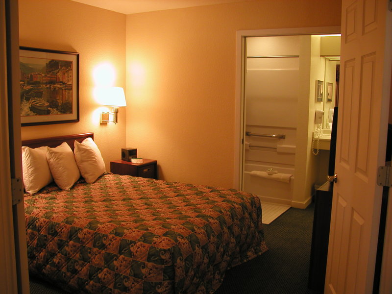 STAYBRIDGE SUITES - Torrance, CA